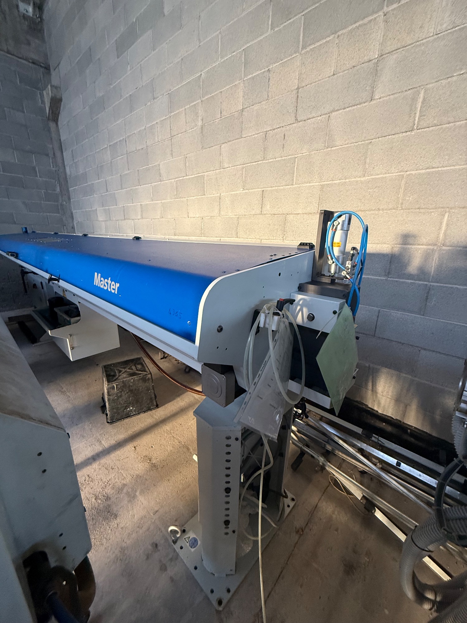 IEMCA MASTER 80 HF /43 usato — Caricatori di barre disponibile a magazzino
